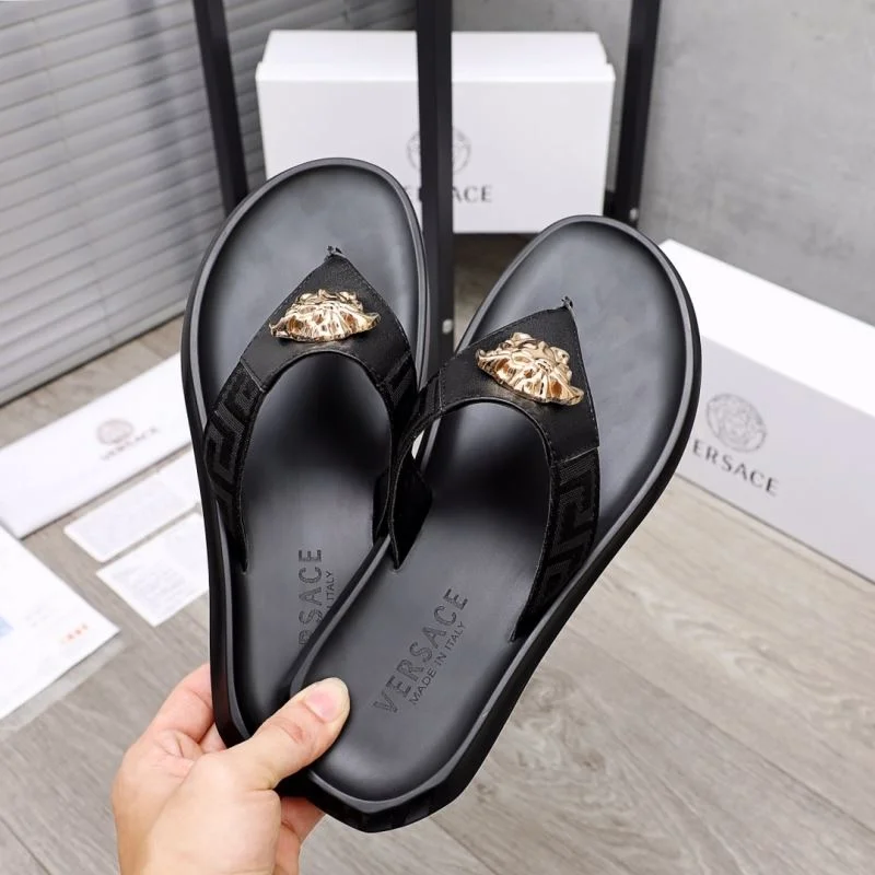 Versace Slippers Stylish 37248