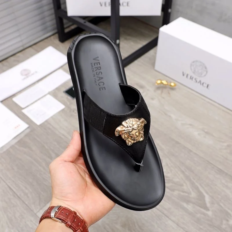 Versace Slippers Stylish 37248
