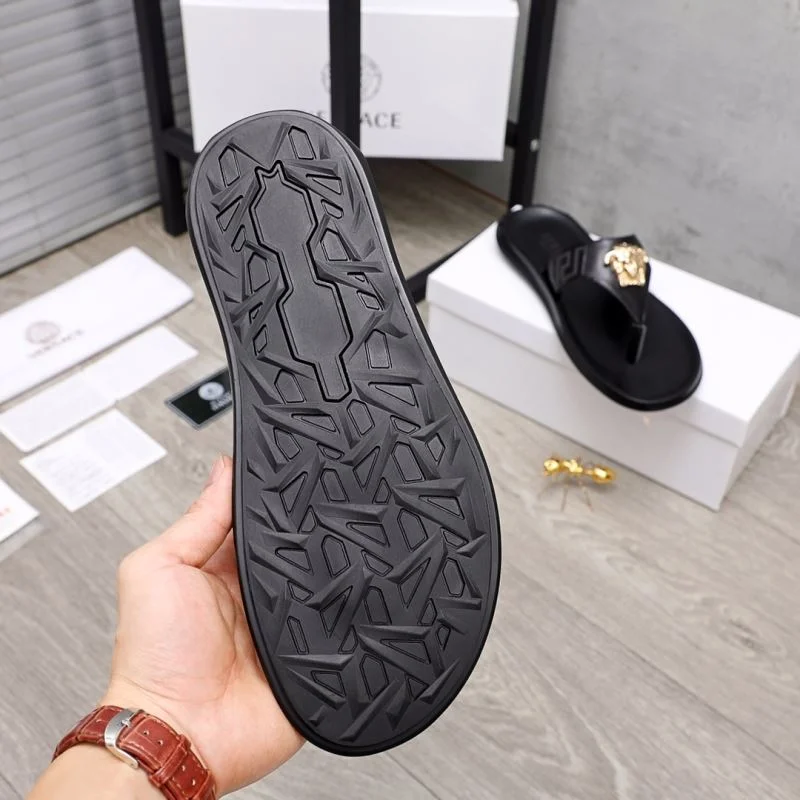 Versace Slippers Stylish 37248