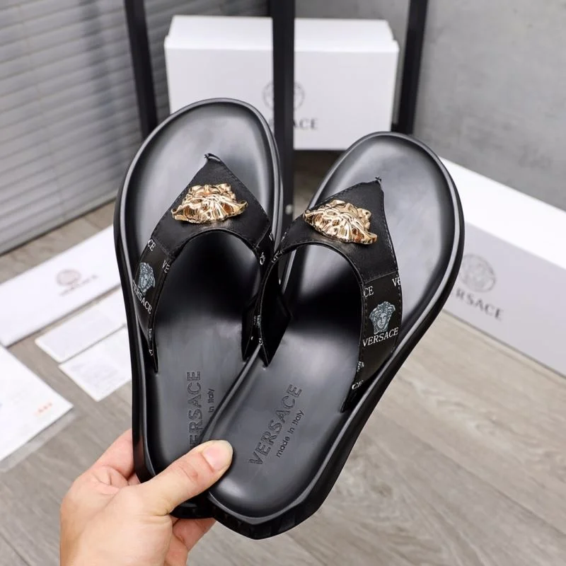 Versace Slippers FashionForward 37258