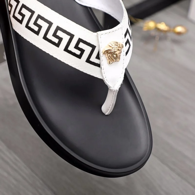 Versace Slippers Breathable 37234