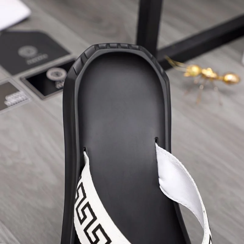 Versace Slippers Breathable 37234