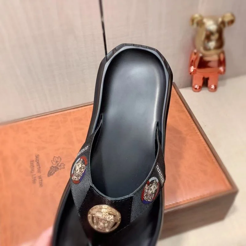 Popular Versace Slippers 37232