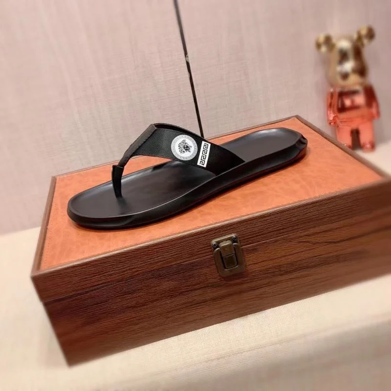 Versace Slippers Lightweight 37231