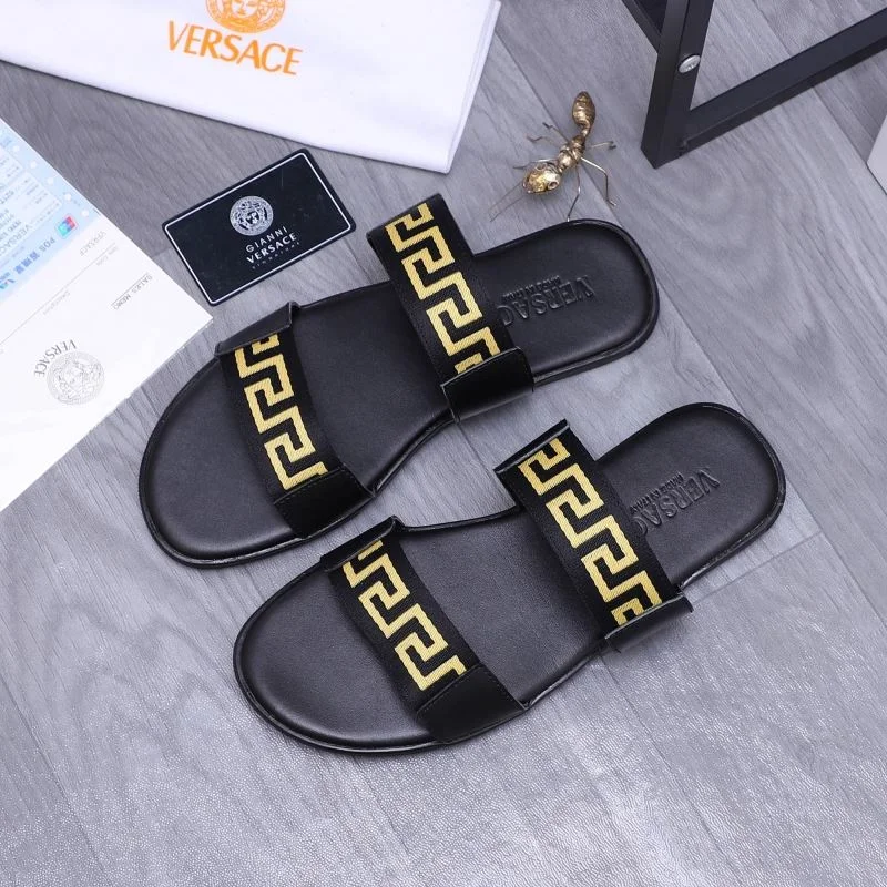 Versace Slippers Packable 37226