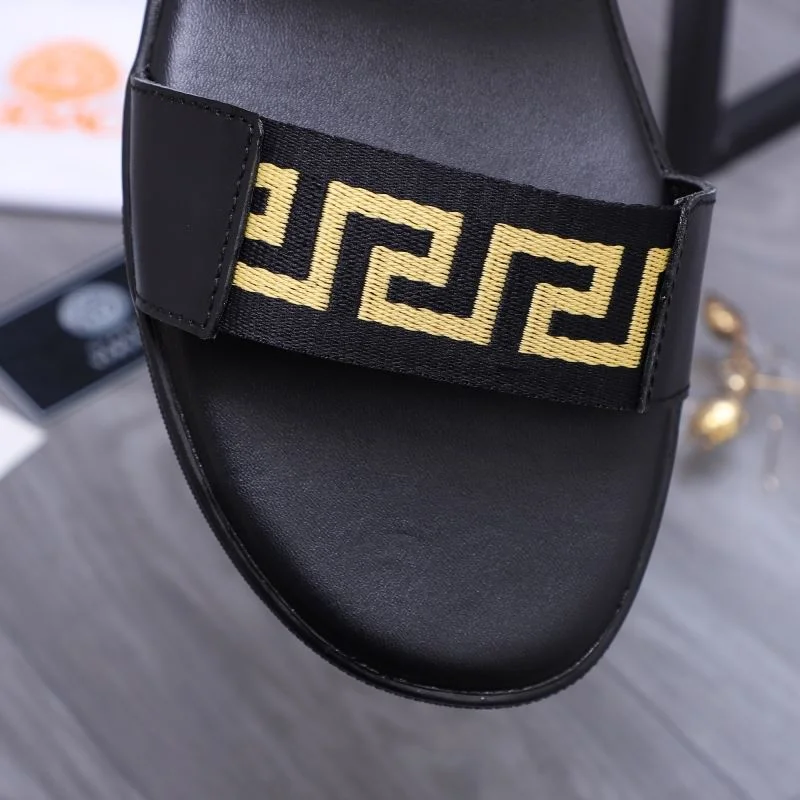 Versace Slippers Packable 37226