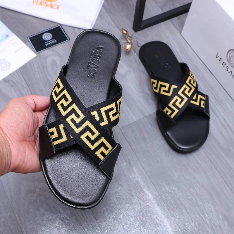 WrinkleFree Versace Slippers 37217