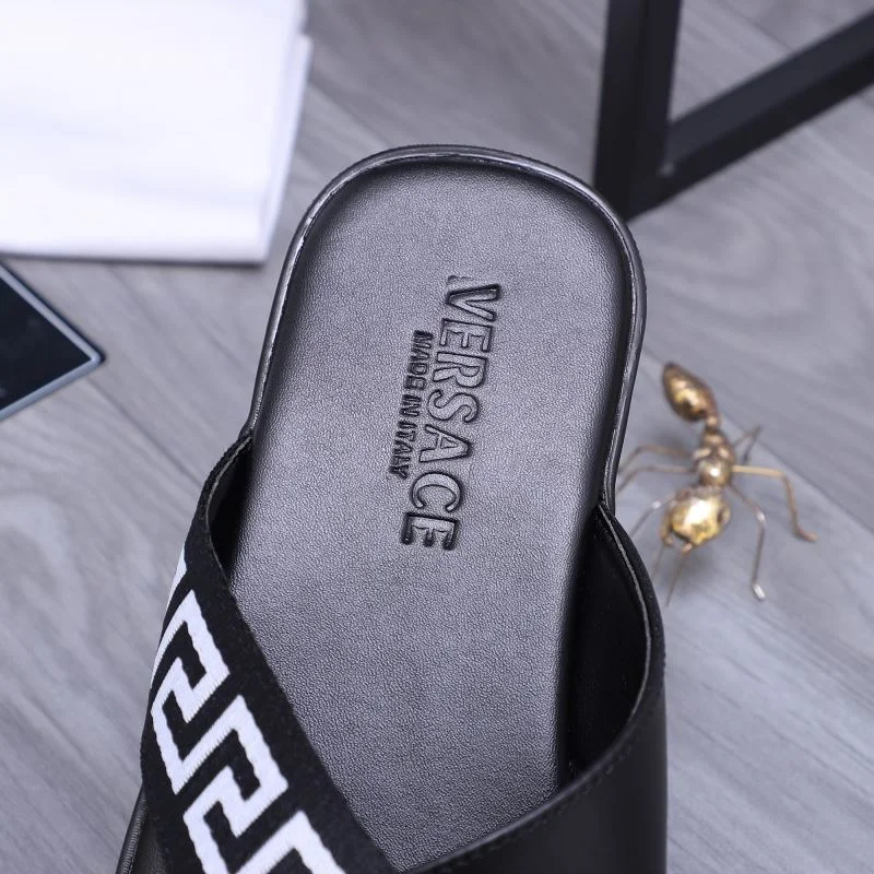 Versace Slippers ZeroBulk 37212