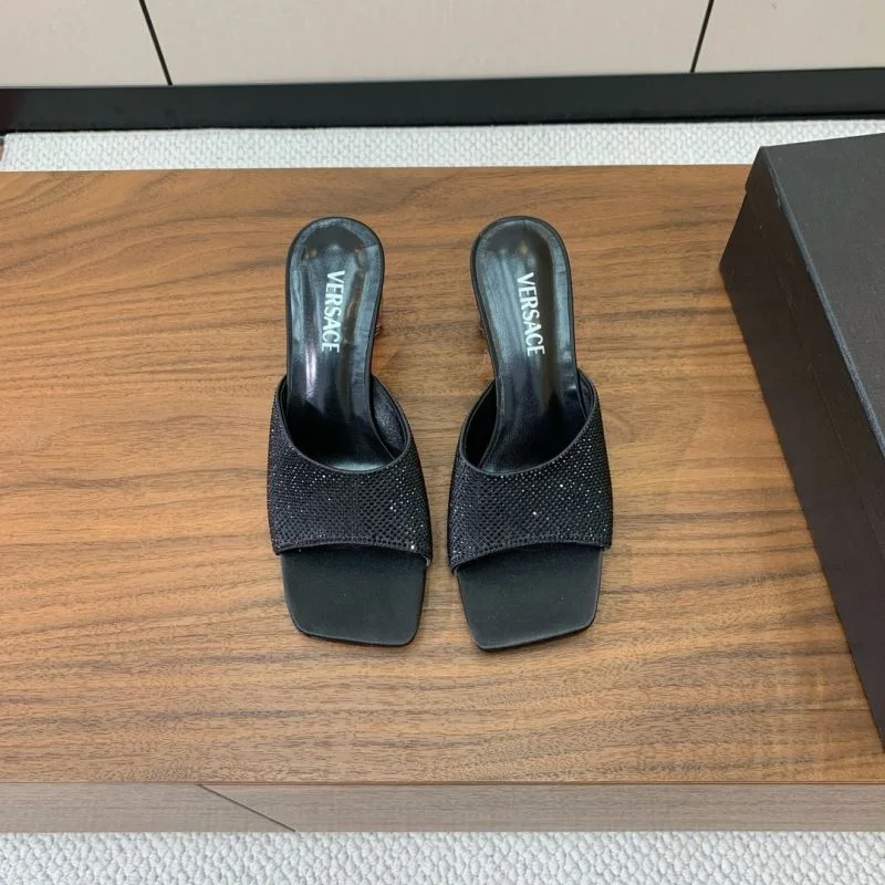 Bold Versace Slippers 37425