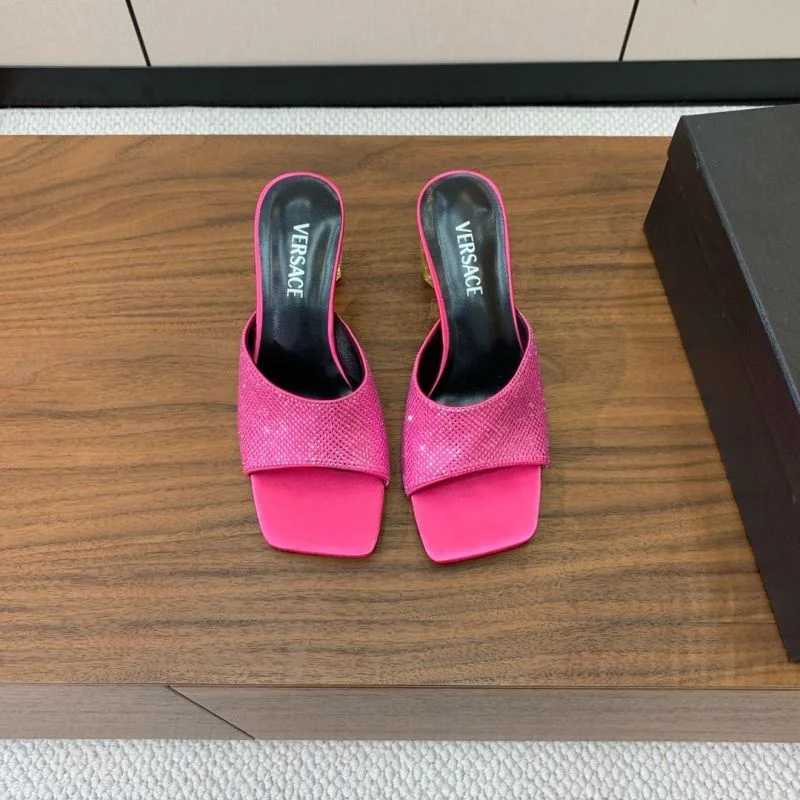 Versace Slippers Youthful 37429