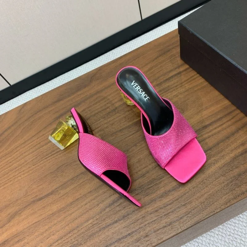 Versace Slippers Youthful 37429
