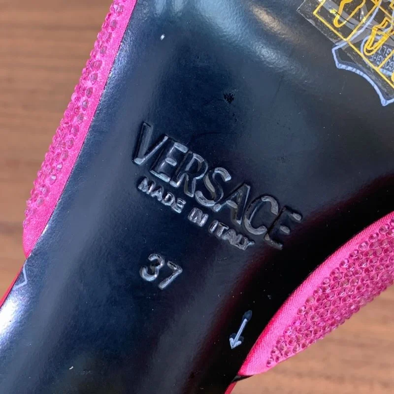 Versace Slippers Youthful 37429