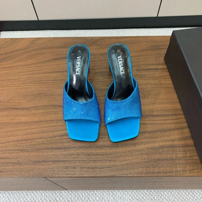 Sleek Versace Slippers 37422