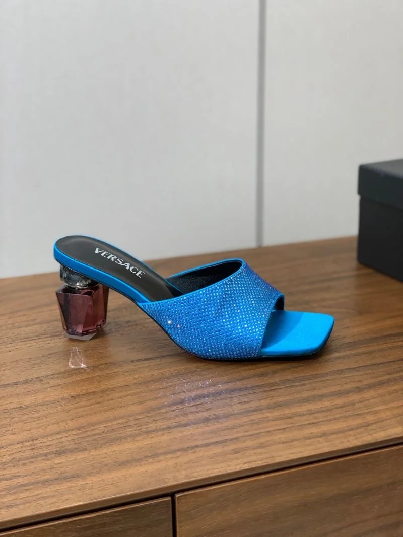 Sleek Versace Slippers 37422