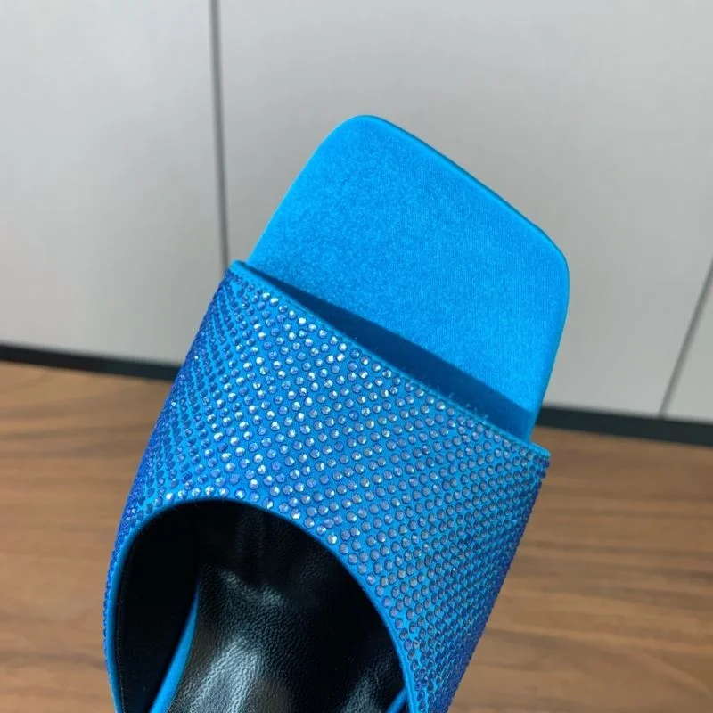 Sleek Versace Slippers 37422