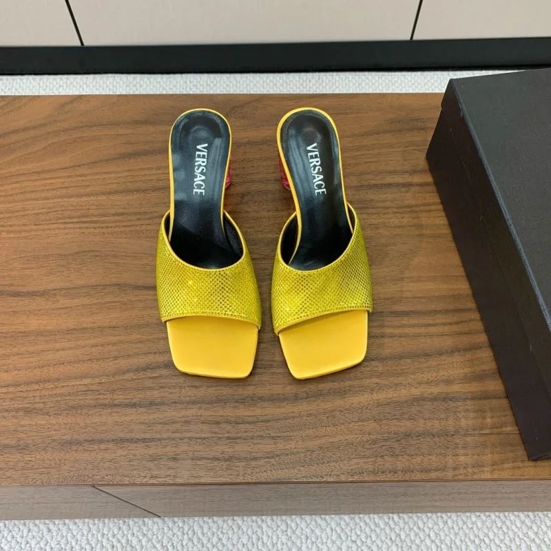 Attractive Versace Slippers 37413