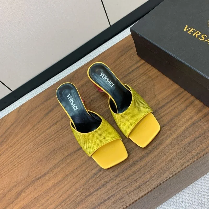 Attractive Versace Slippers 37413
