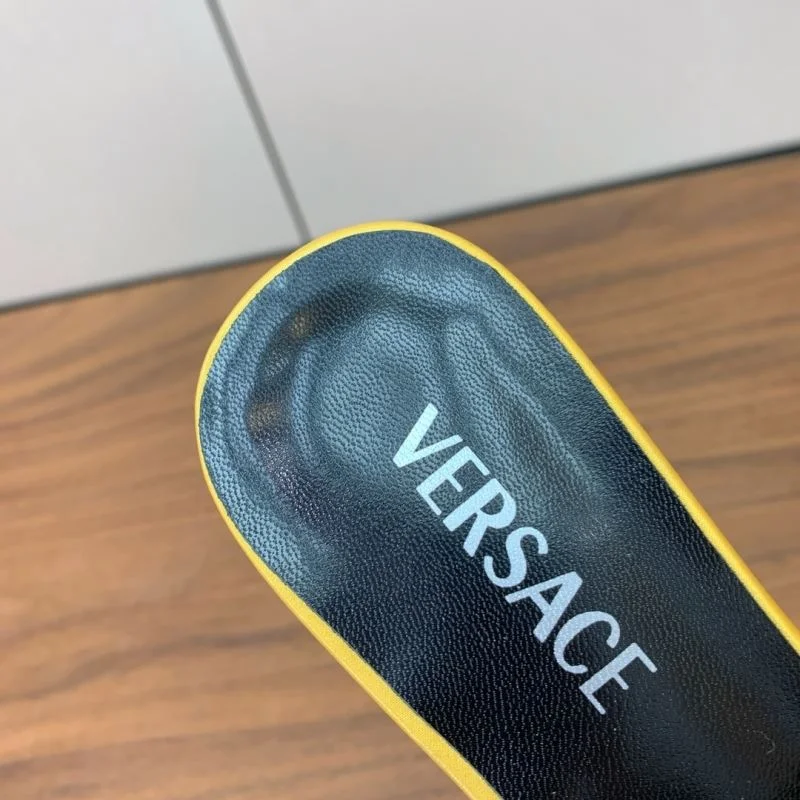 Attractive Versace Slippers 37413