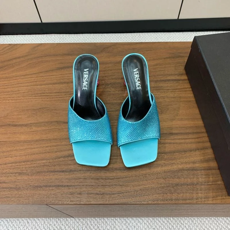 Versace Slippers Fashionable 37409