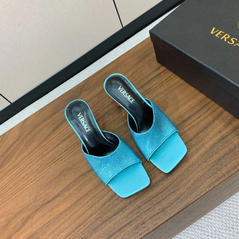 Versace Slippers Fashionable 37409