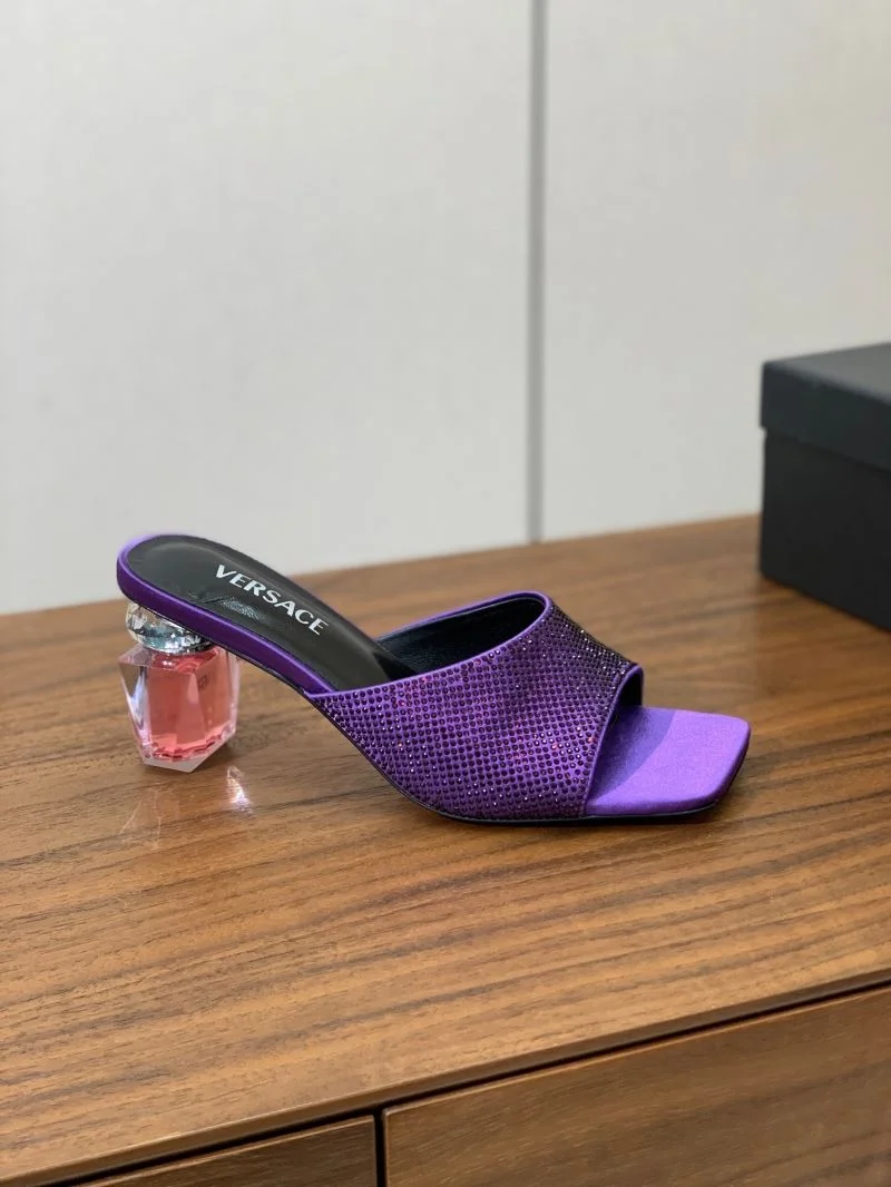 Versace Slippers WaterResistant 37417