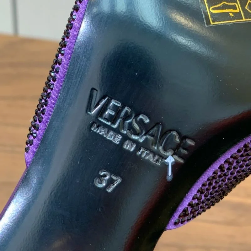 Versace Slippers WaterResistant 37417