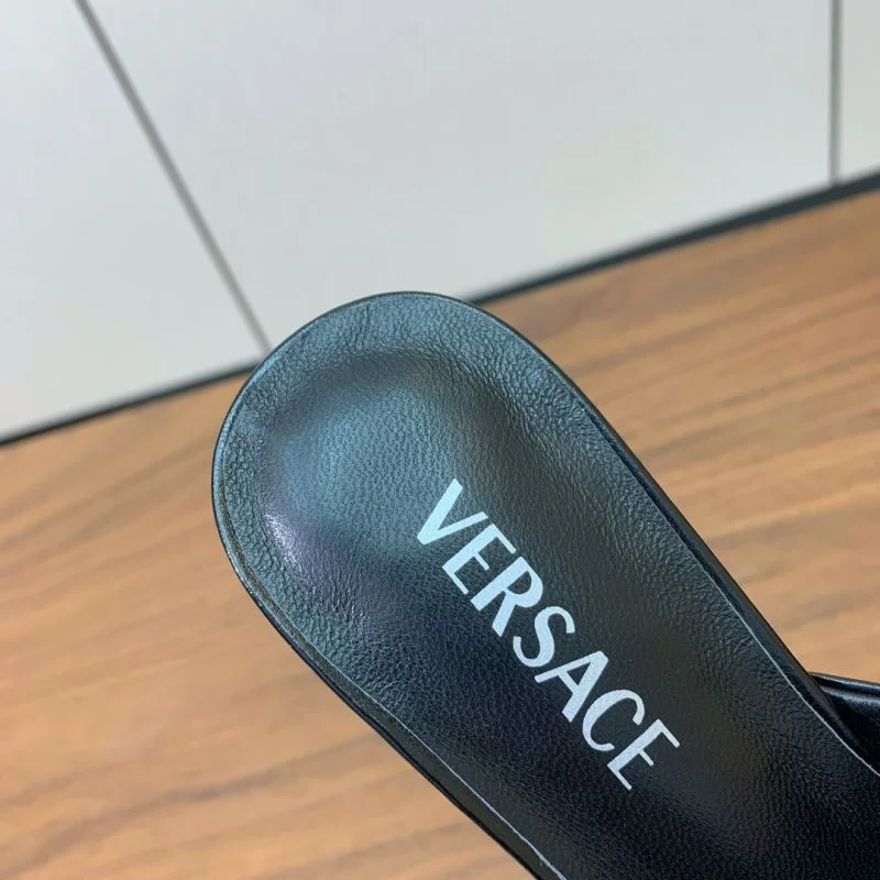 Functional Versace Slippers 37424