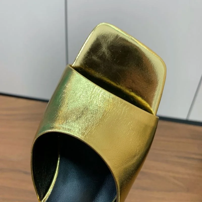 Effortless Versace Slippers 37400