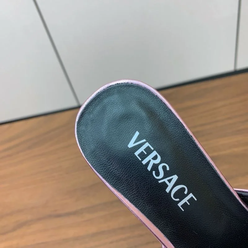 Versace Slippers ModernLook 37407