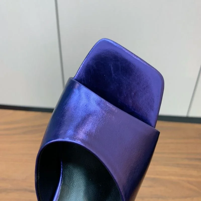 Tailored Versace Slippers 37401