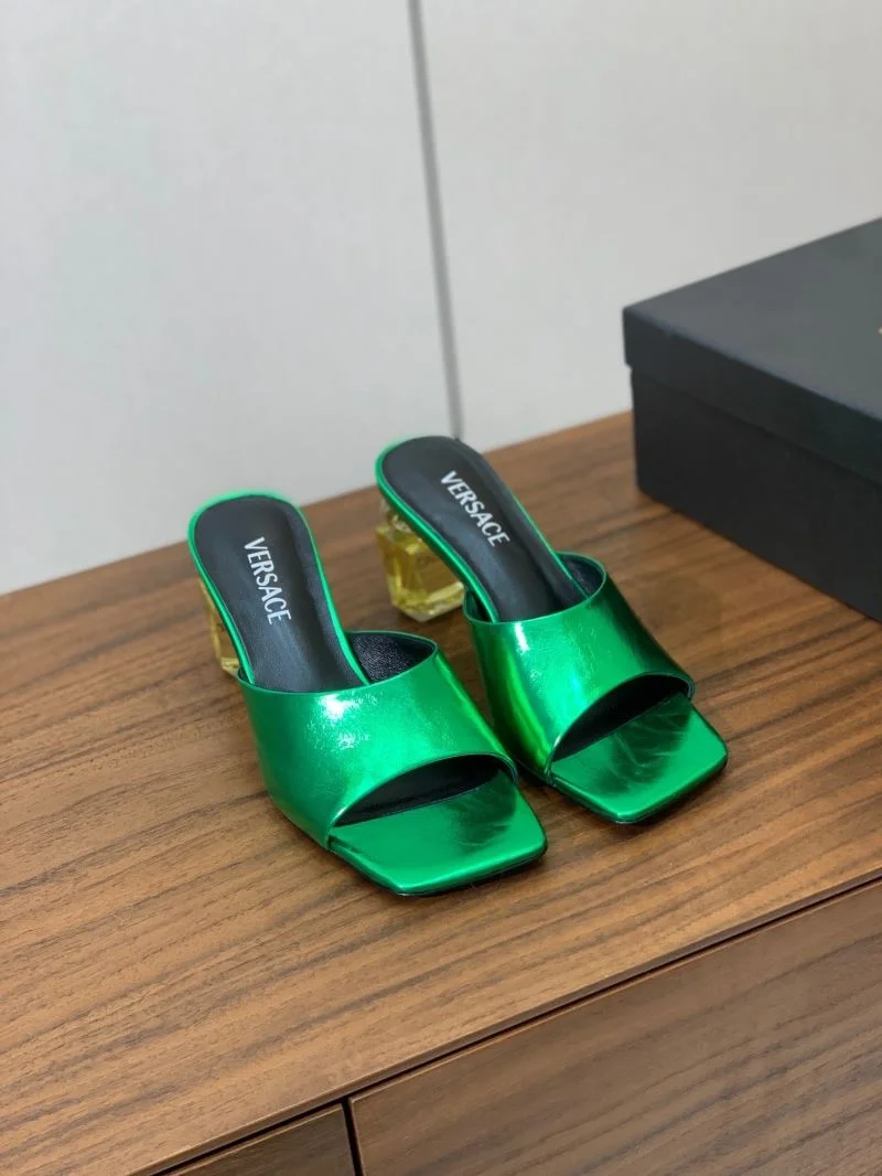WellDesigned Versace Slippers 37410