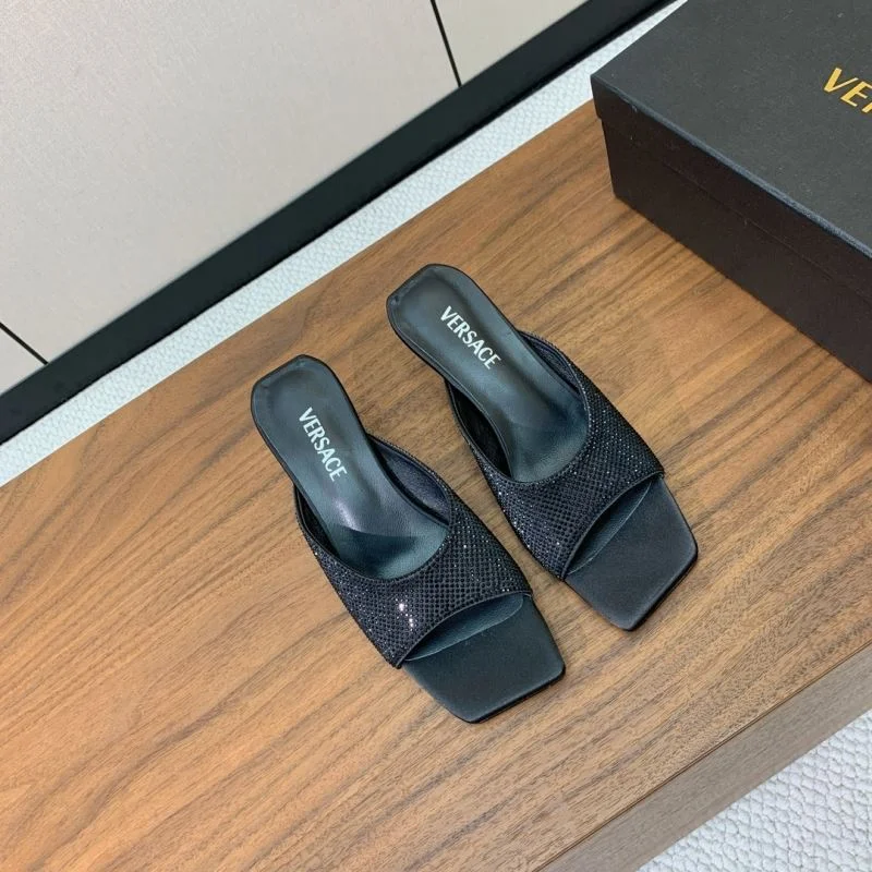 Affordable Versace Slippers 37402