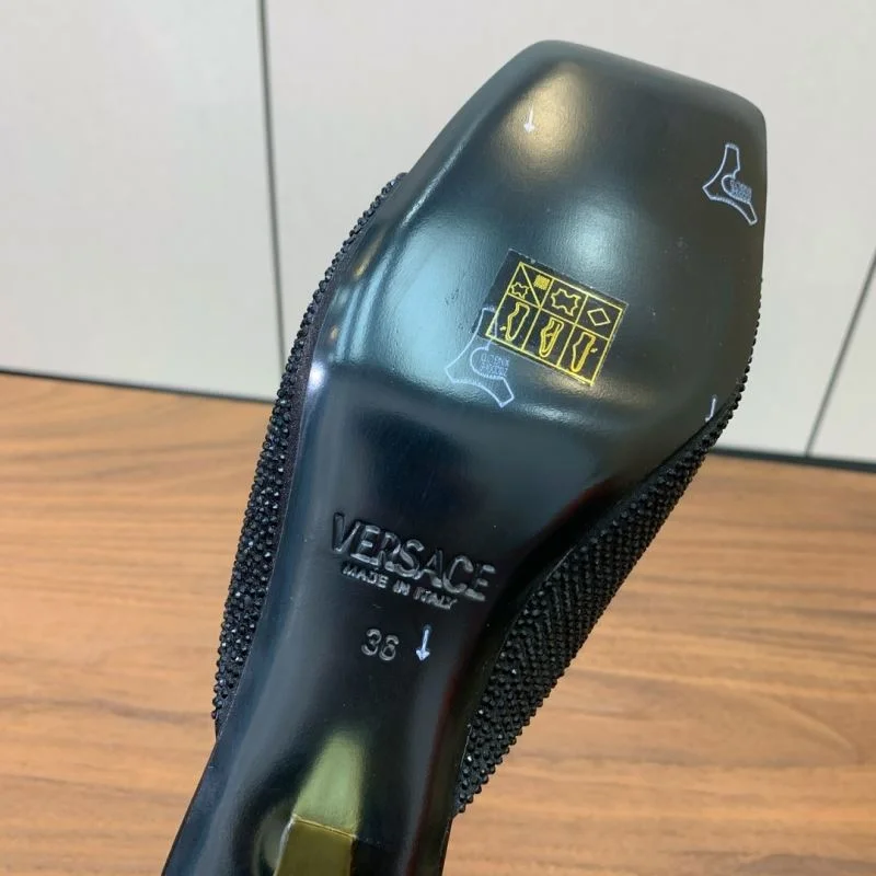 Affordable Versace Slippers 37402