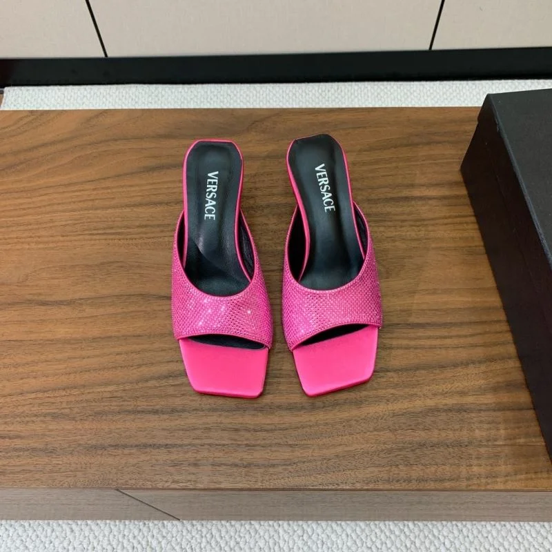 Versace Slippers Reliable 37399