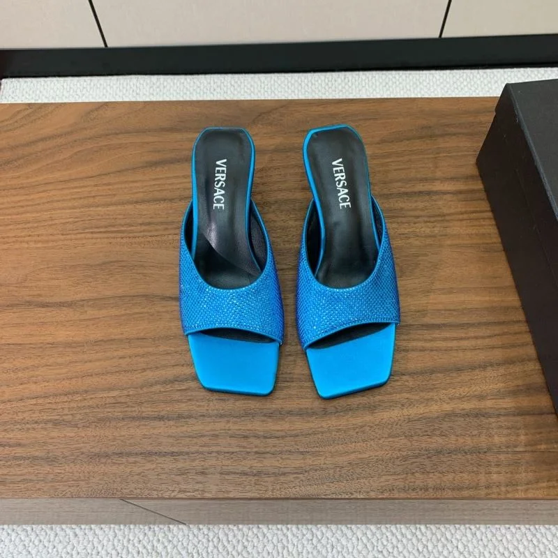 Efficient Versace Slippers 37397