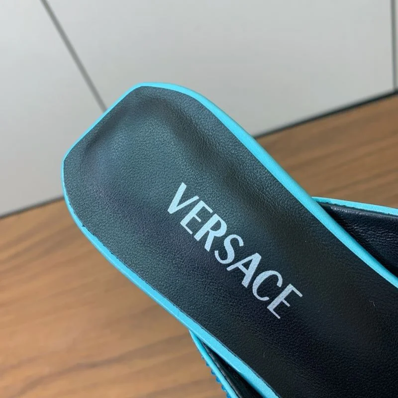 Versace Slippers Bold 37420