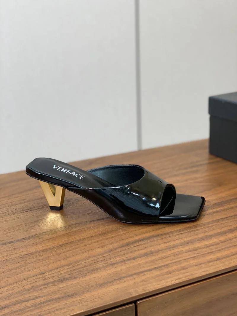 Casual Versace Slippers 37421