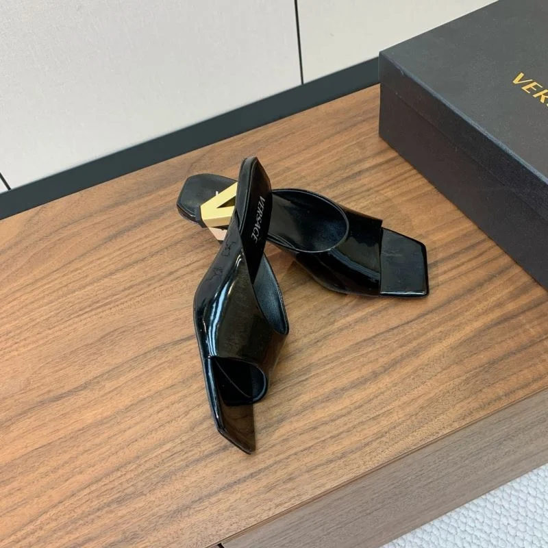 Casual Versace Slippers 37421