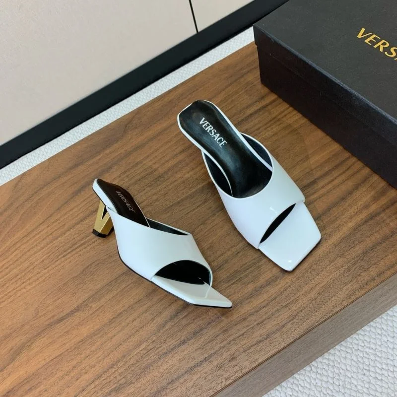 Versace Slippers Youthful 37419