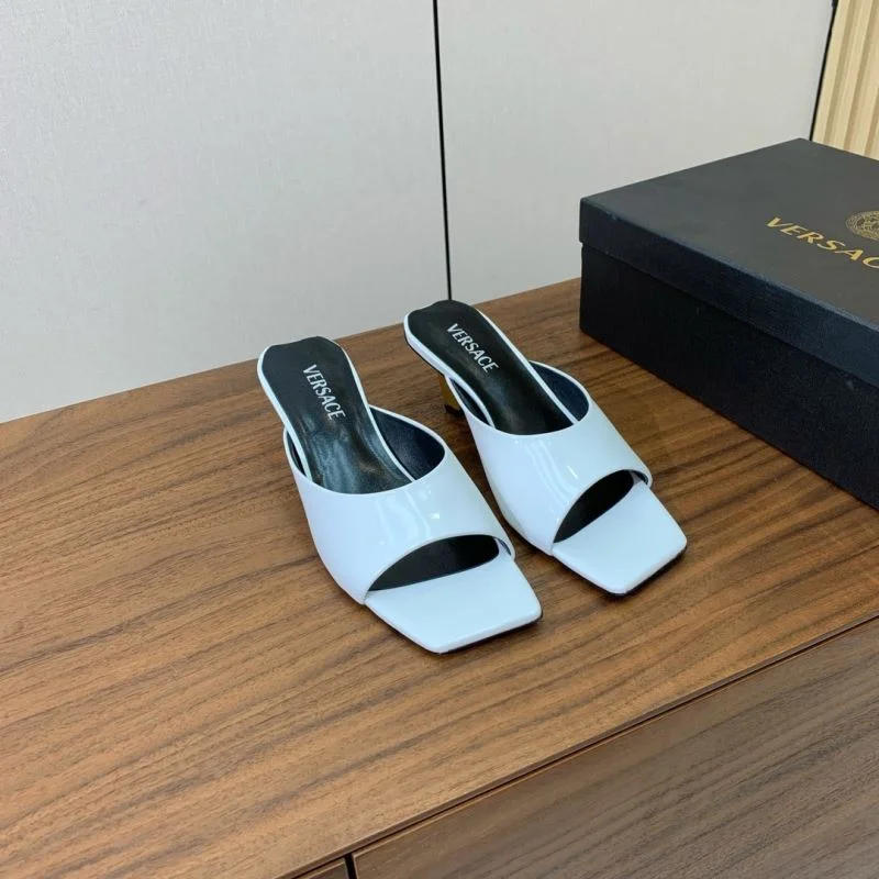 Versace Slippers Youthful 37419
