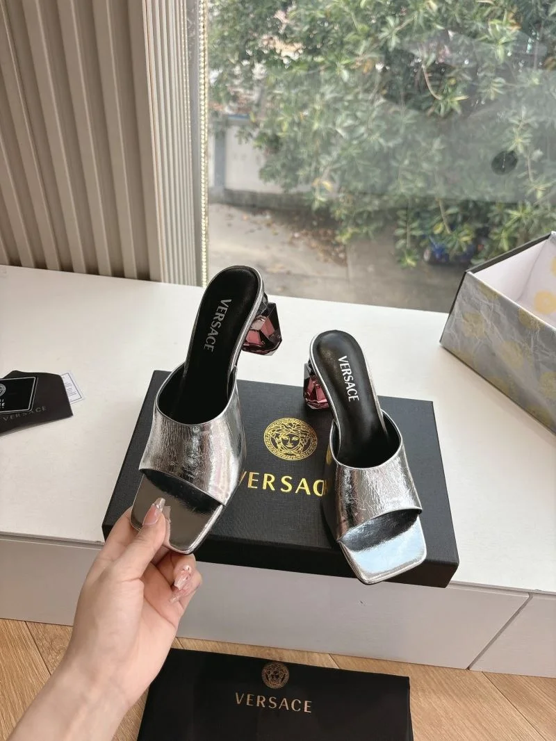 Versace Slippers Supportive 37378