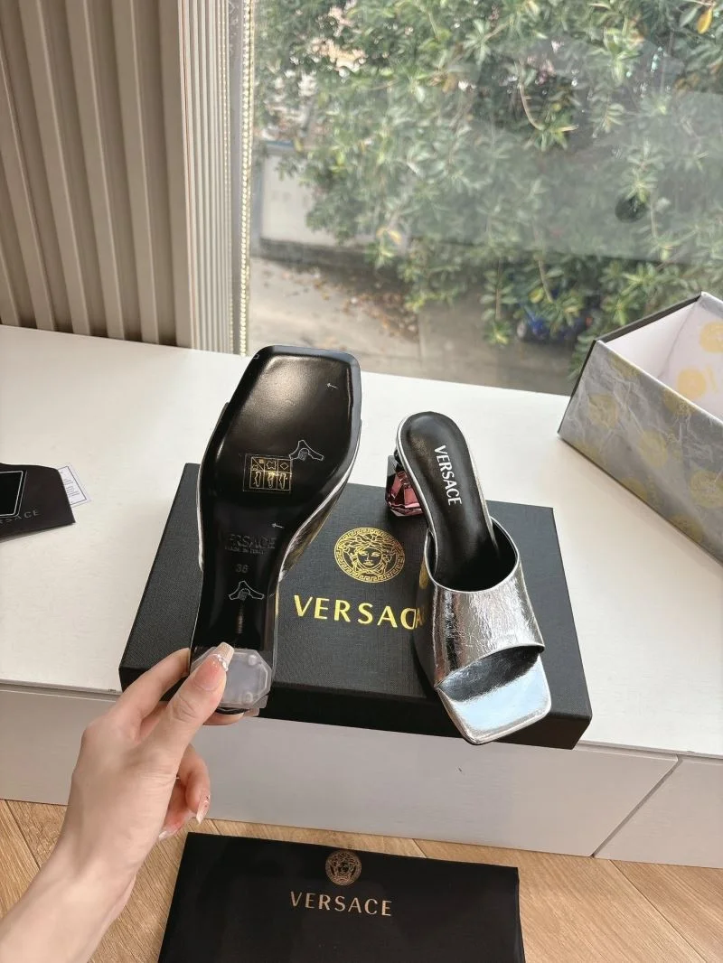 Versace Slippers Supportive 37378