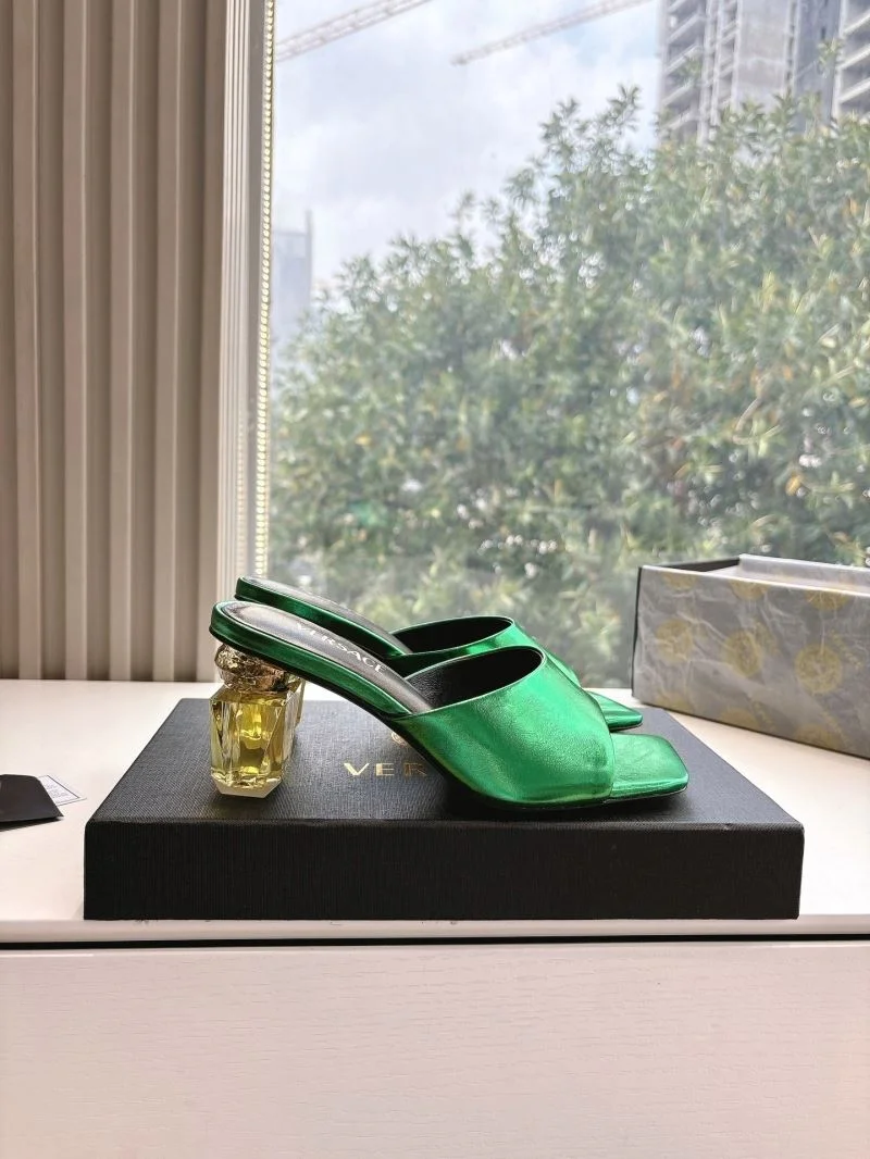 Versace Slippers Popular 37372