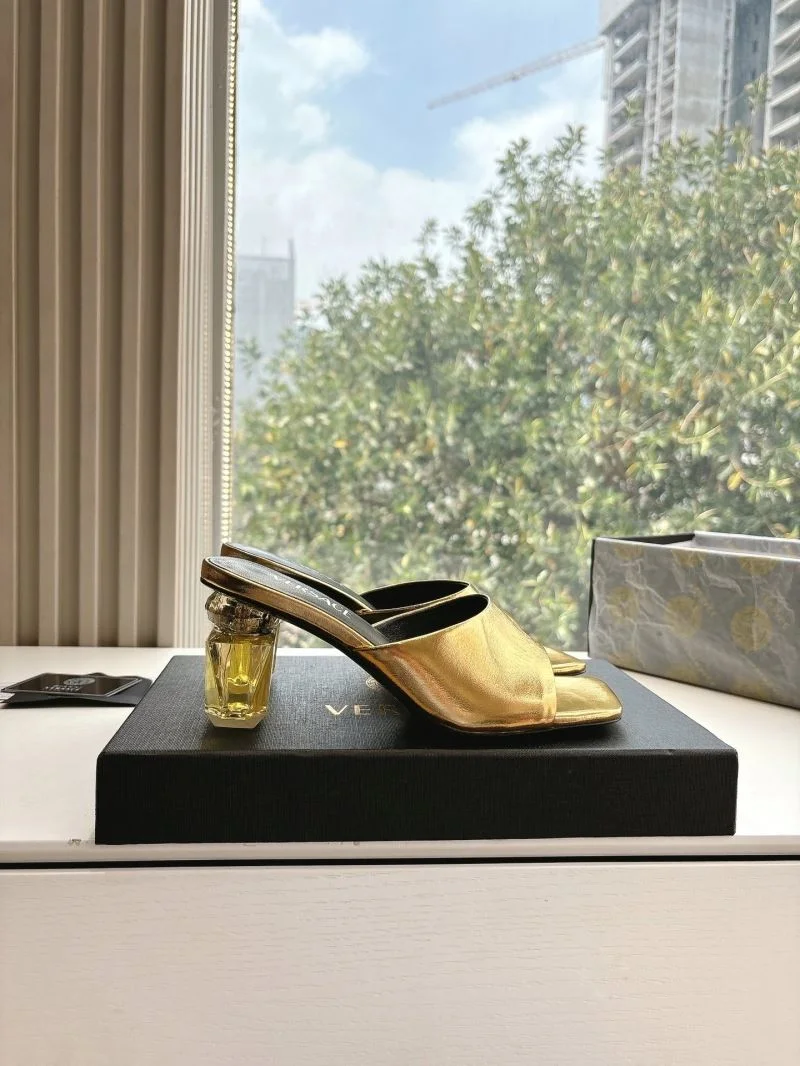Unisex Versace Slippers 37383
