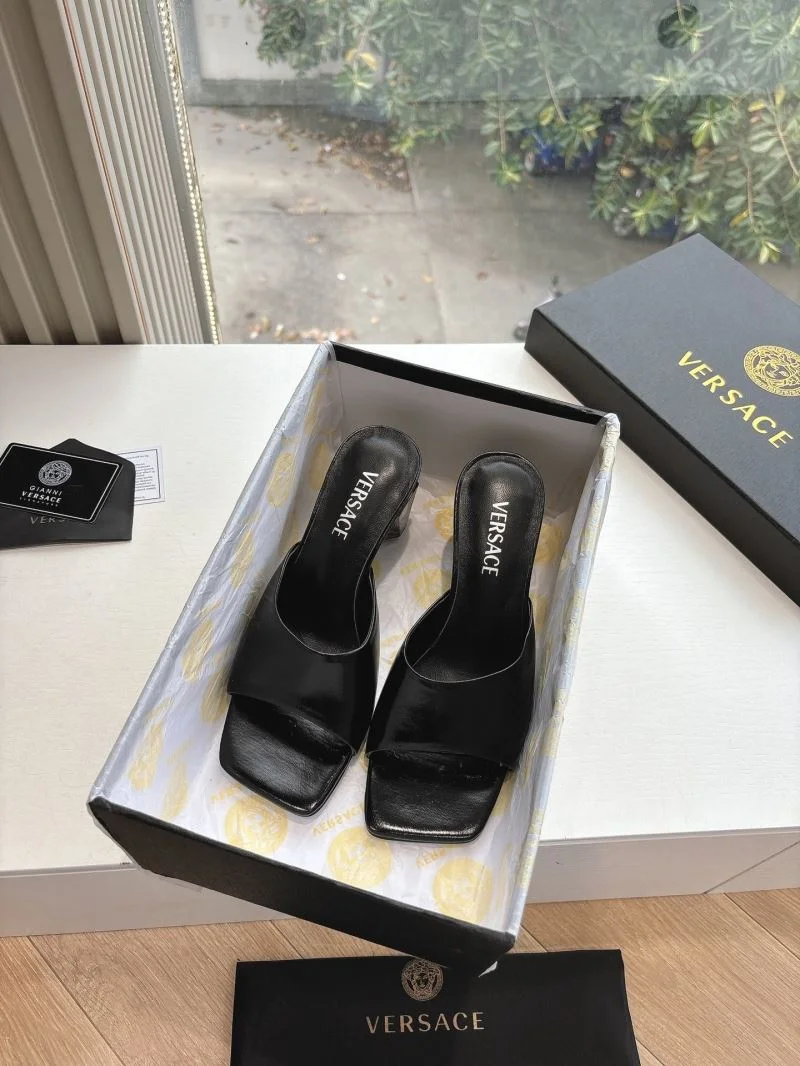 Neat Versace Slippers 37364