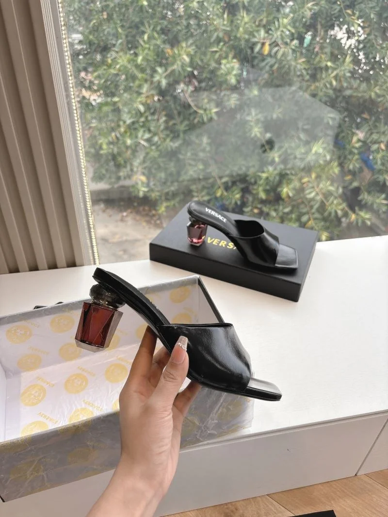 Neat Versace Slippers 37364