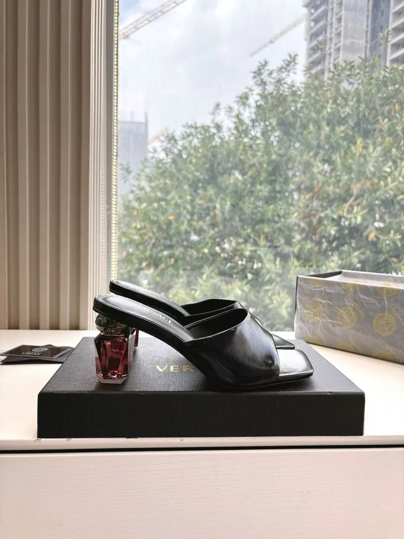 Neat Versace Slippers 37364