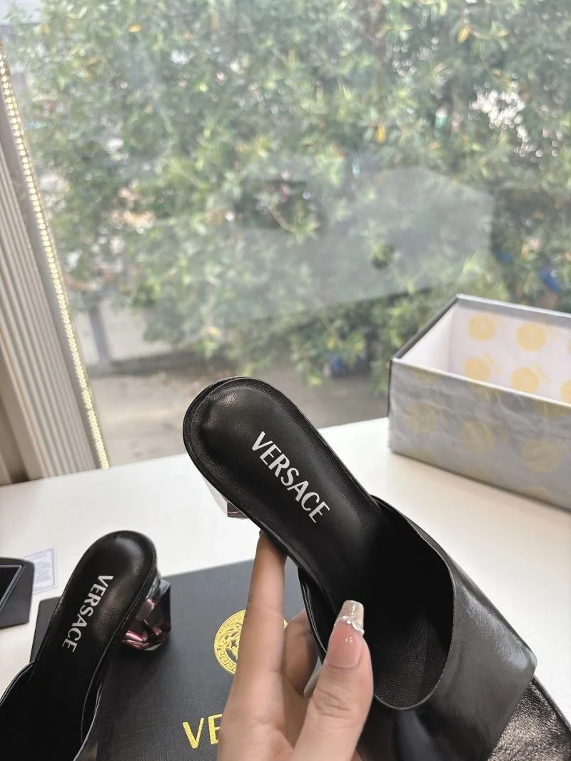 Neat Versace Slippers 37364