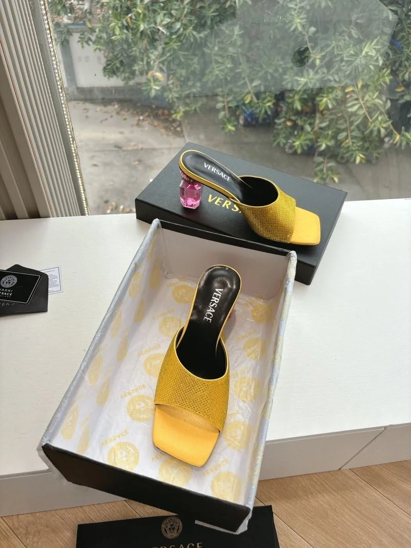 Versace Slippers Bold 37388