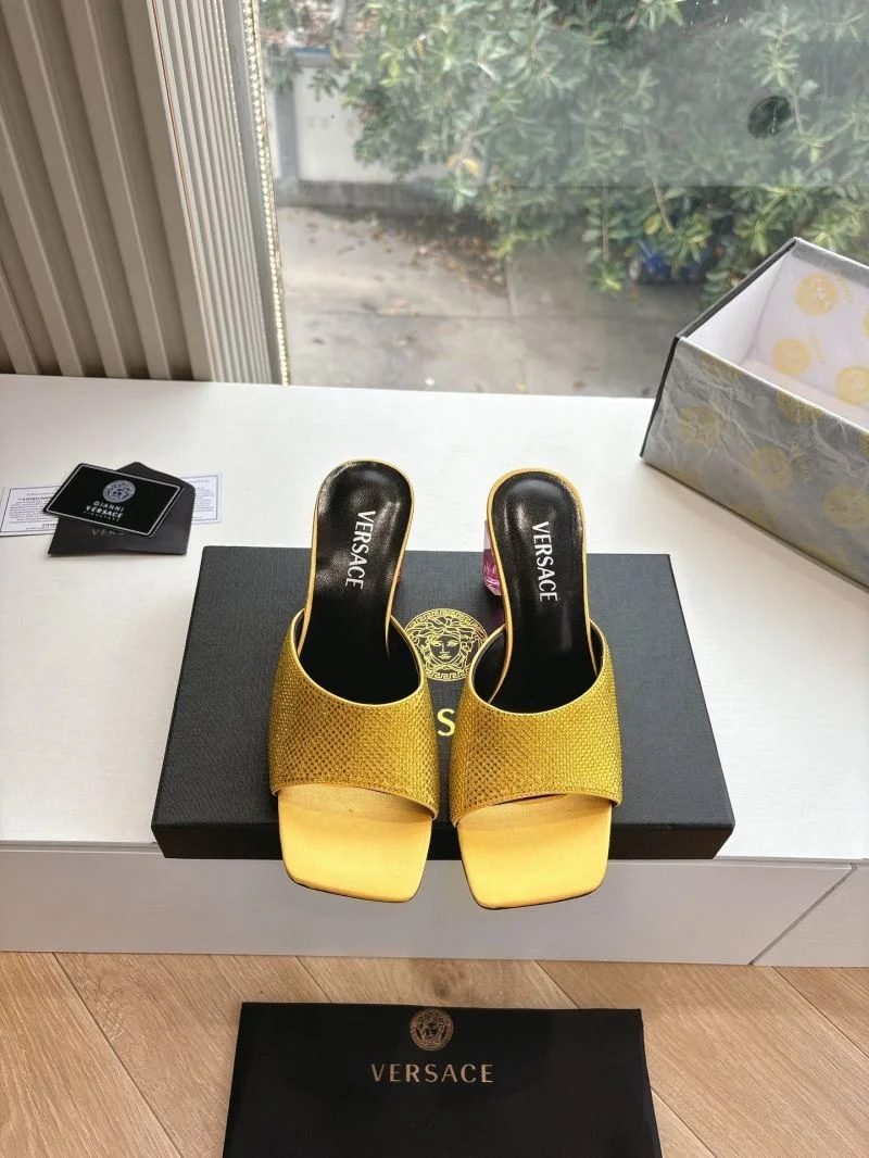 Versace Slippers Bold 37388